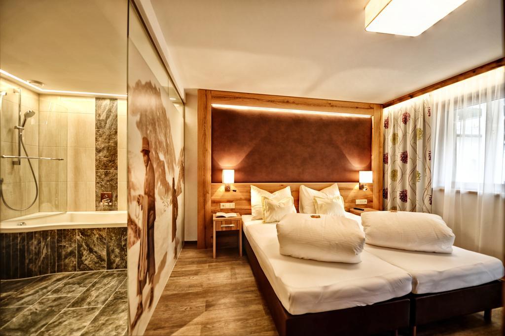 Hotel Arnika Ischgl Exteriör bild