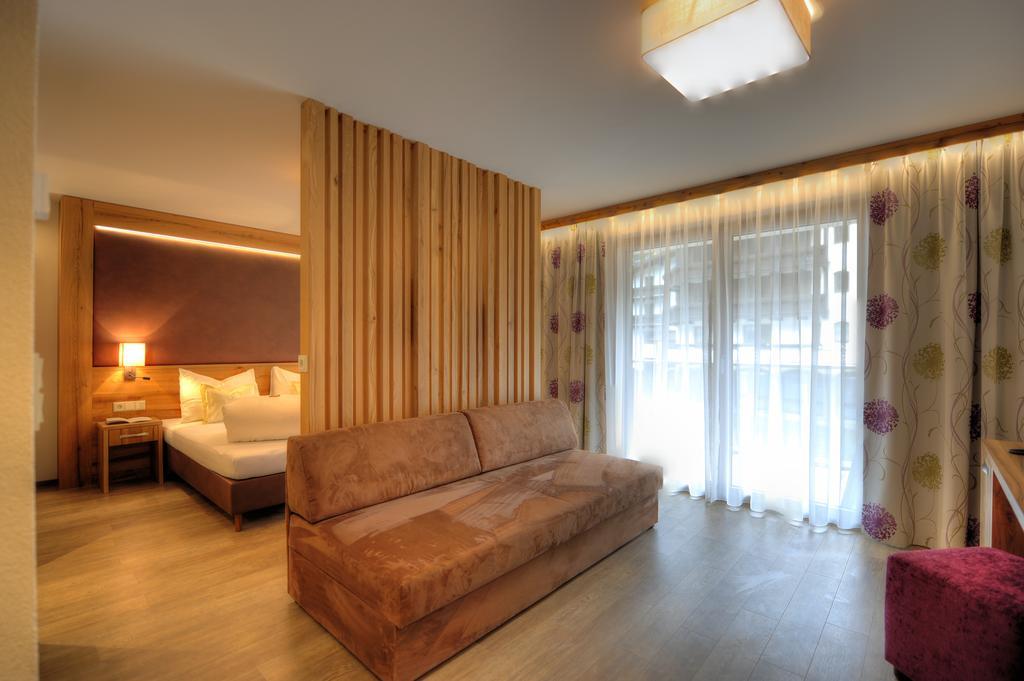 Hotel Arnika Ischgl Exteriör bild